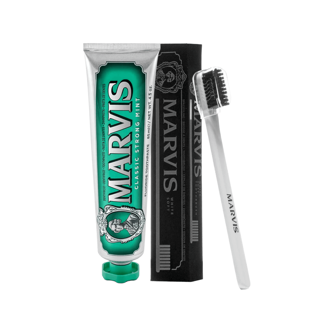 Marvis Daily Smile Set  White Soft Toothbrush + Classic Strong Mint Toothpaste 85 Ml Gallery